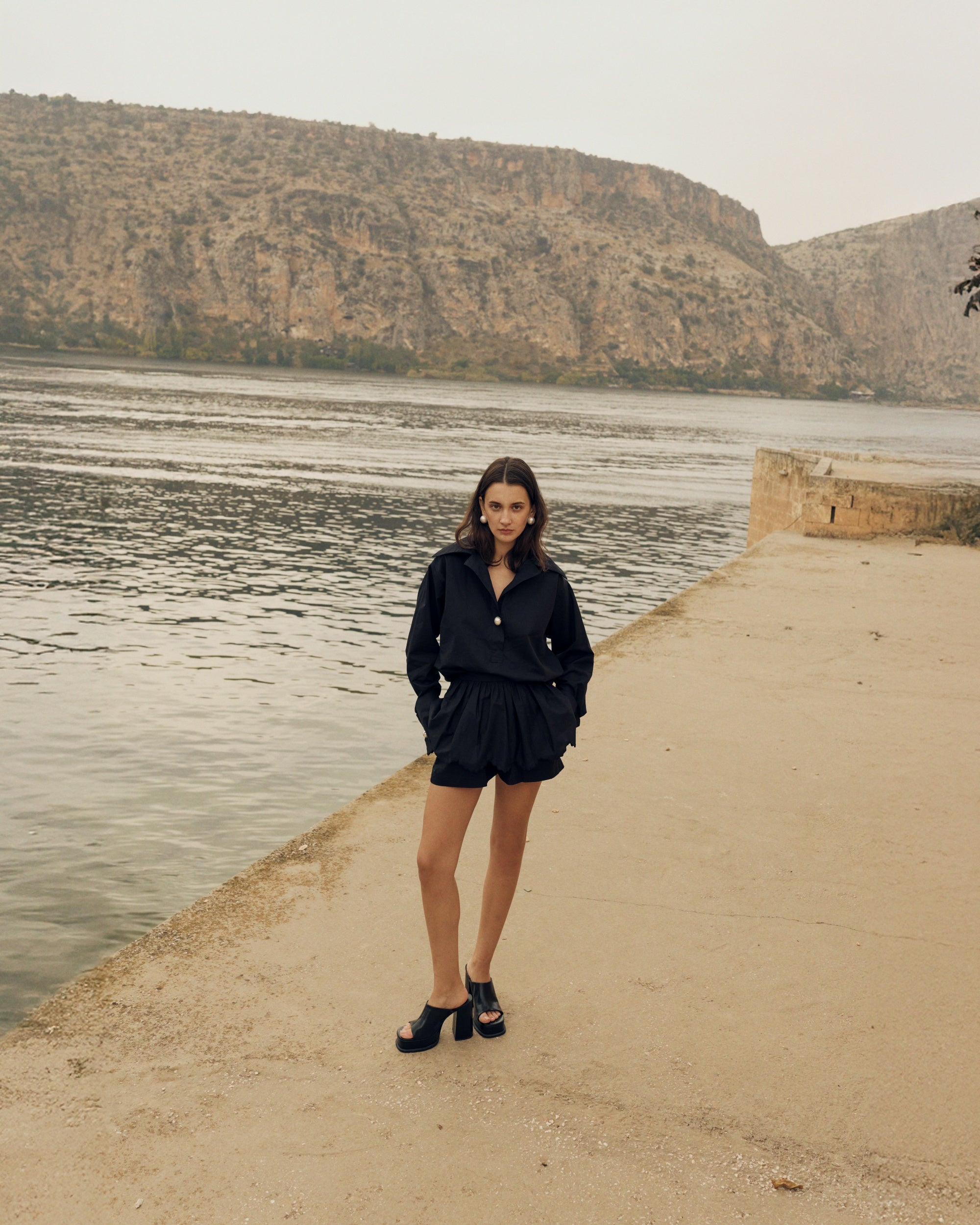 Noir Short